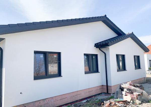 PREDAJ,4 IZBOVÝ DOM ´´A´´ V DVOJDOME, KÚTY
