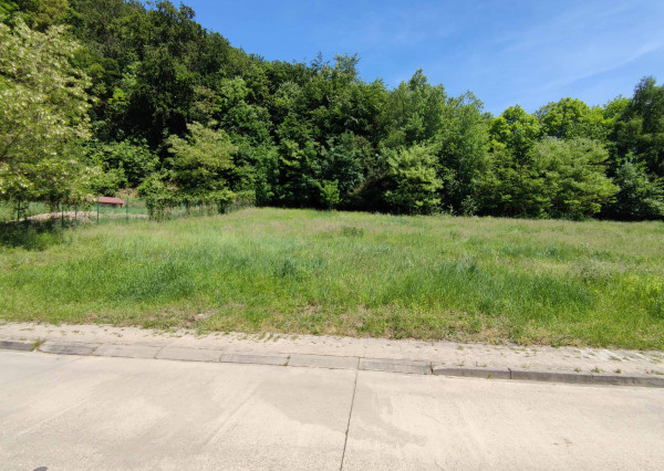 PREDAJ, stavebný pozemok 1200 m2, Marianka, Panský Les