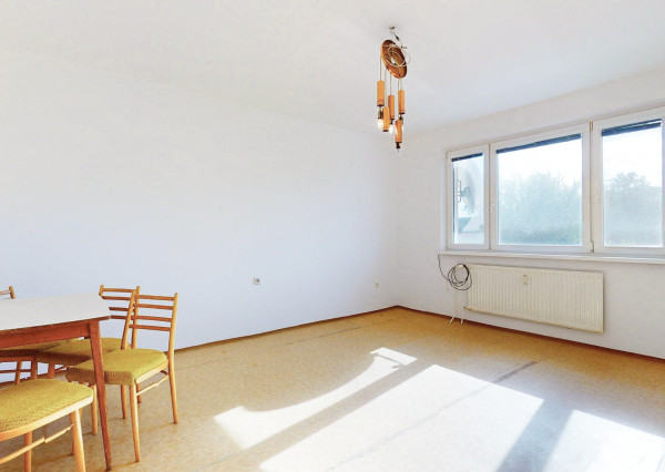 PREDAJ: 3 izbový byt s loggiou, Jilemnického ul., Stupava