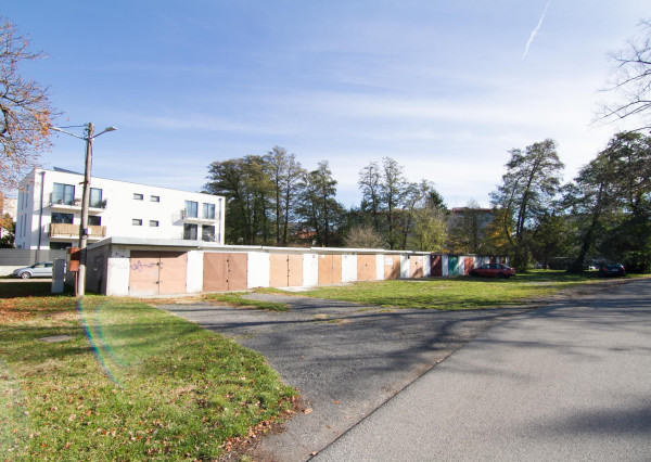 PRIPRAVUJEME, garáž na Kukučínovej ul., Stupava