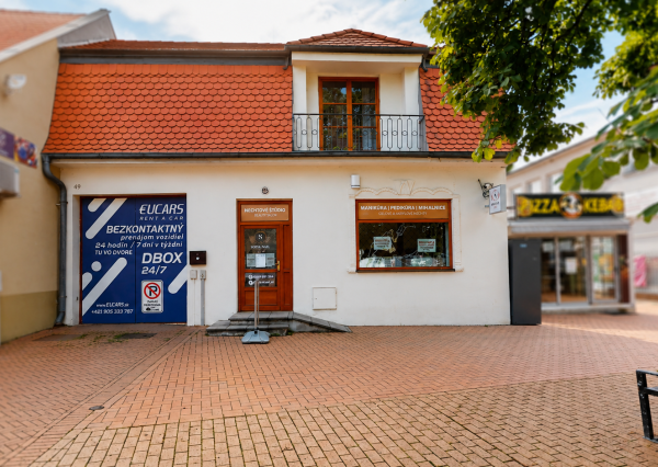 PRENÁJOM | ATRAKTÍVNY OBCHODNÝ PRIESTOR V CENTRE STUPAVY