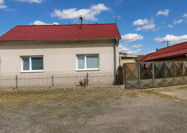 PREDAJ, Rodinný dom s garážou, Bílovec, Plavecký Štvrtok