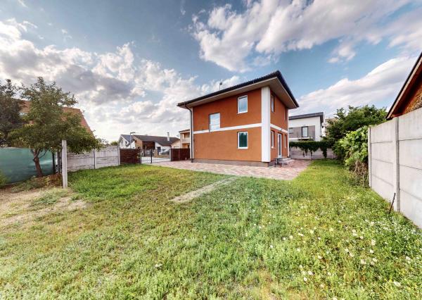Na predaj: 5-izbový rodinný dom, ul. Moyzesova ul., Stupava