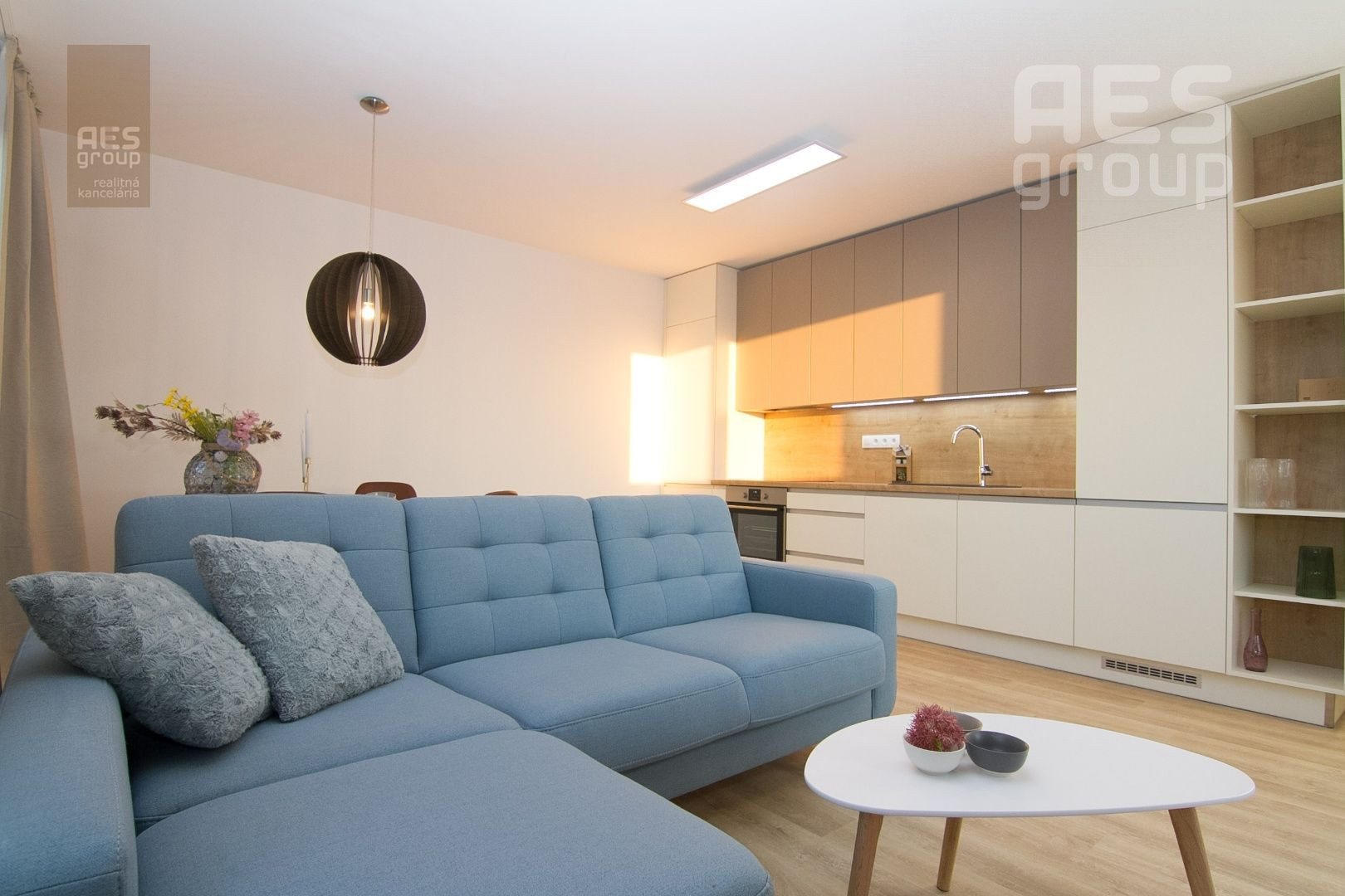 PRENÁJOM, zariadený 2 izbový byt v TOP štandarde s veľkou terasou a parkovacím státím