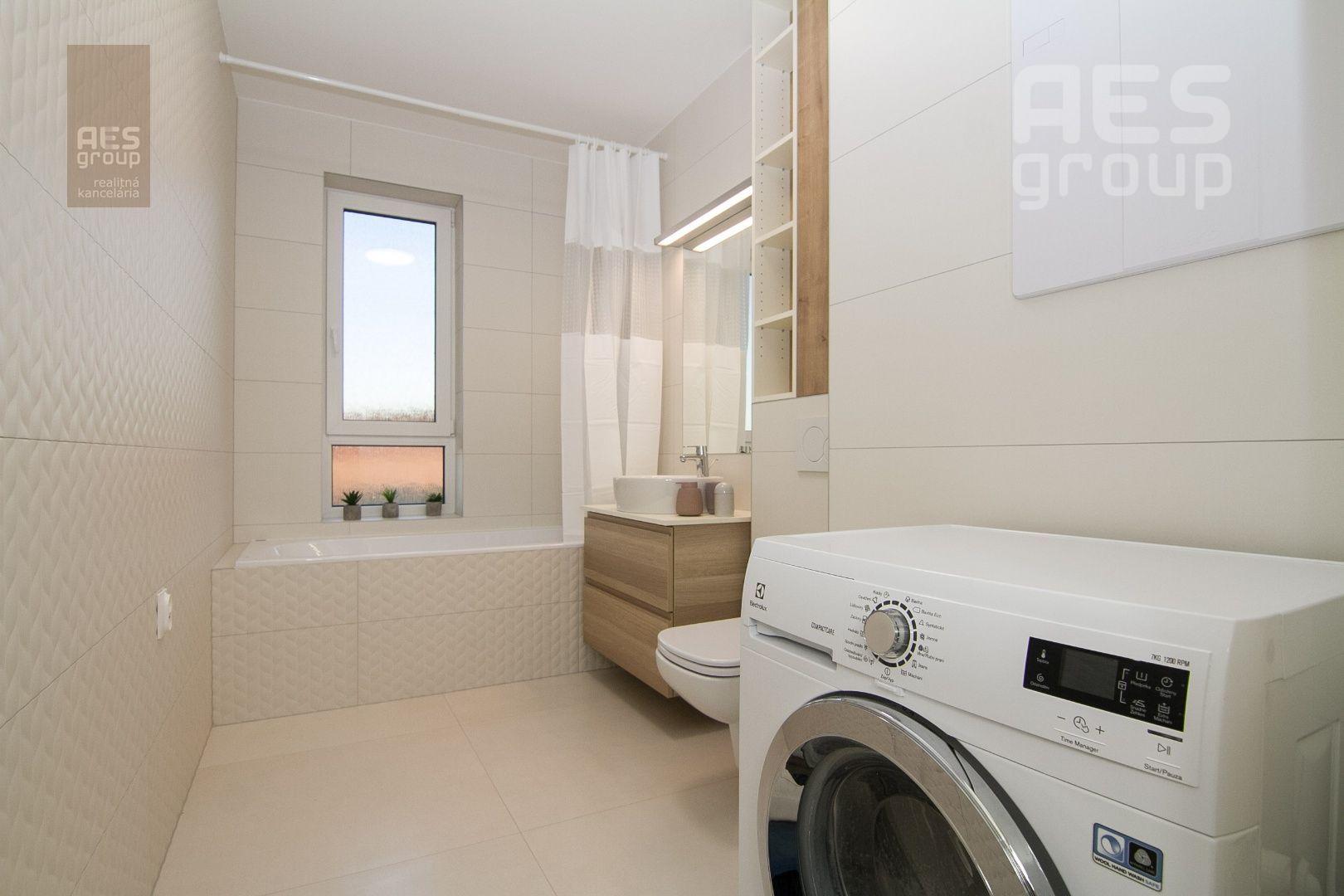 PRENÁJOM, zariadený 2 izbový byt v TOP štandarde s veľkou terasou a parkovacím státím