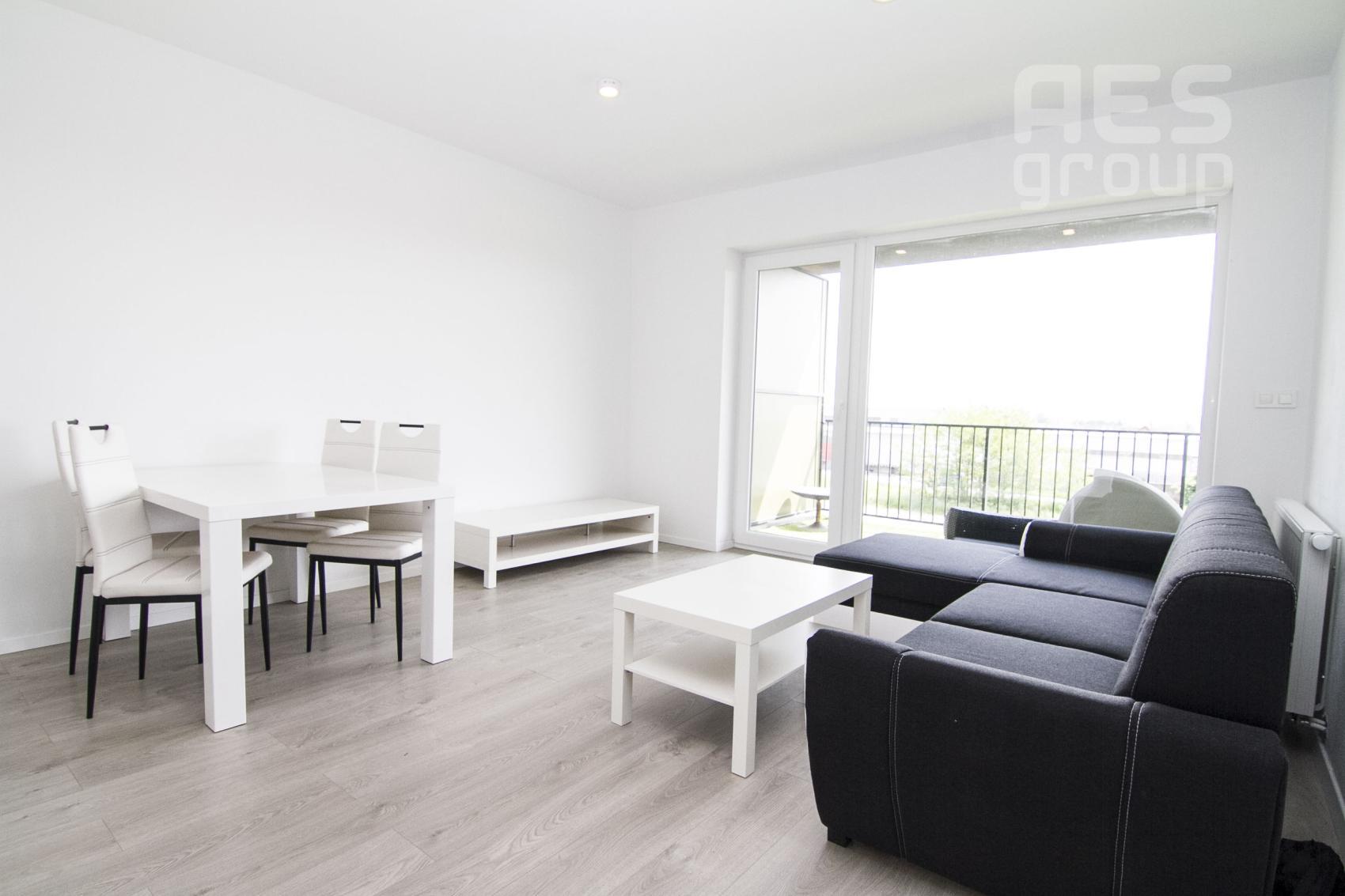 PRENÁJOM, 3 izbový byt s veľkou terasou, ul. Bezručova, Stupava,