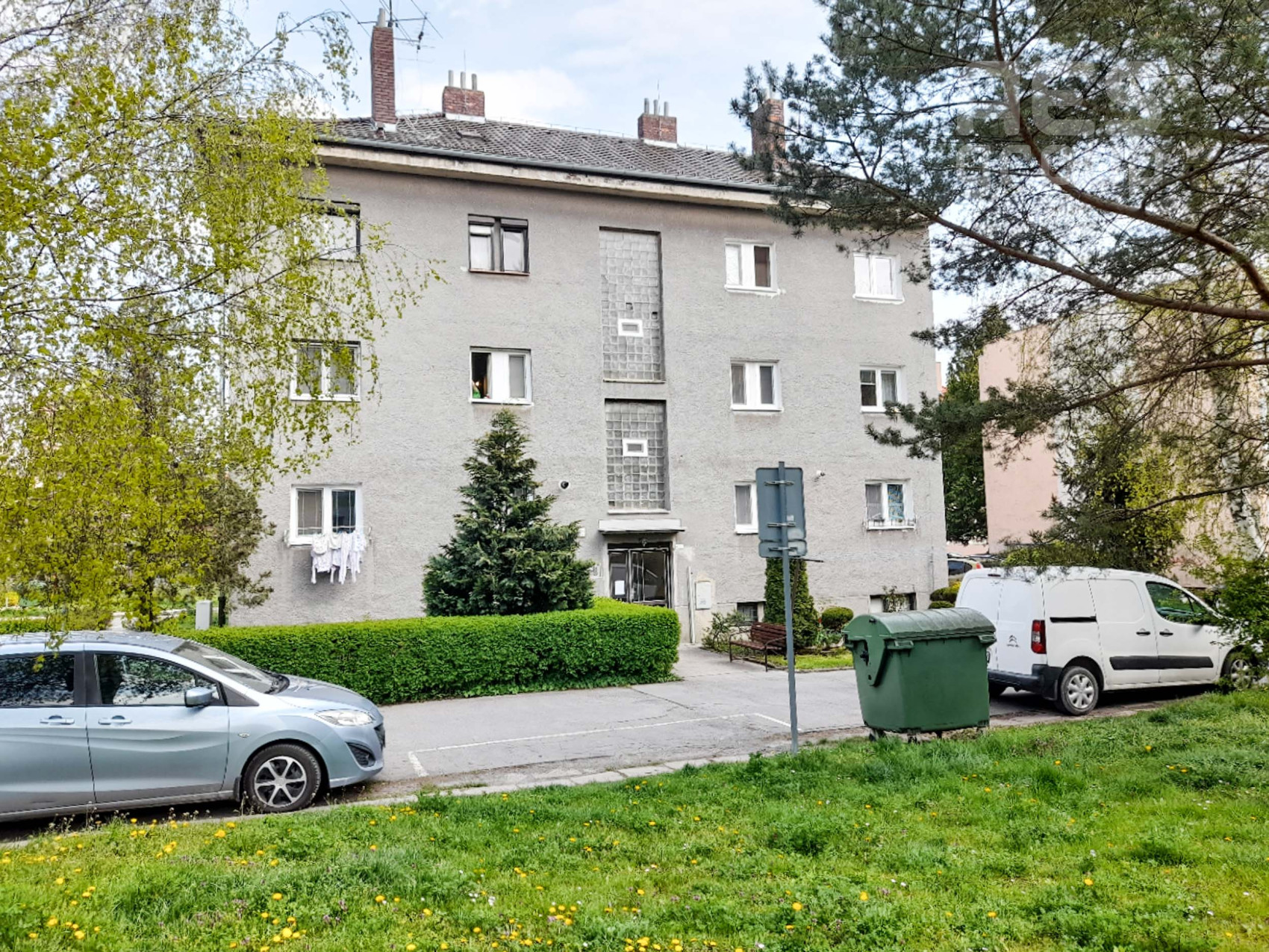 PREDAJ, zrekonštruovaný 2 izbový byt, ul. Budovateľská, Stupava