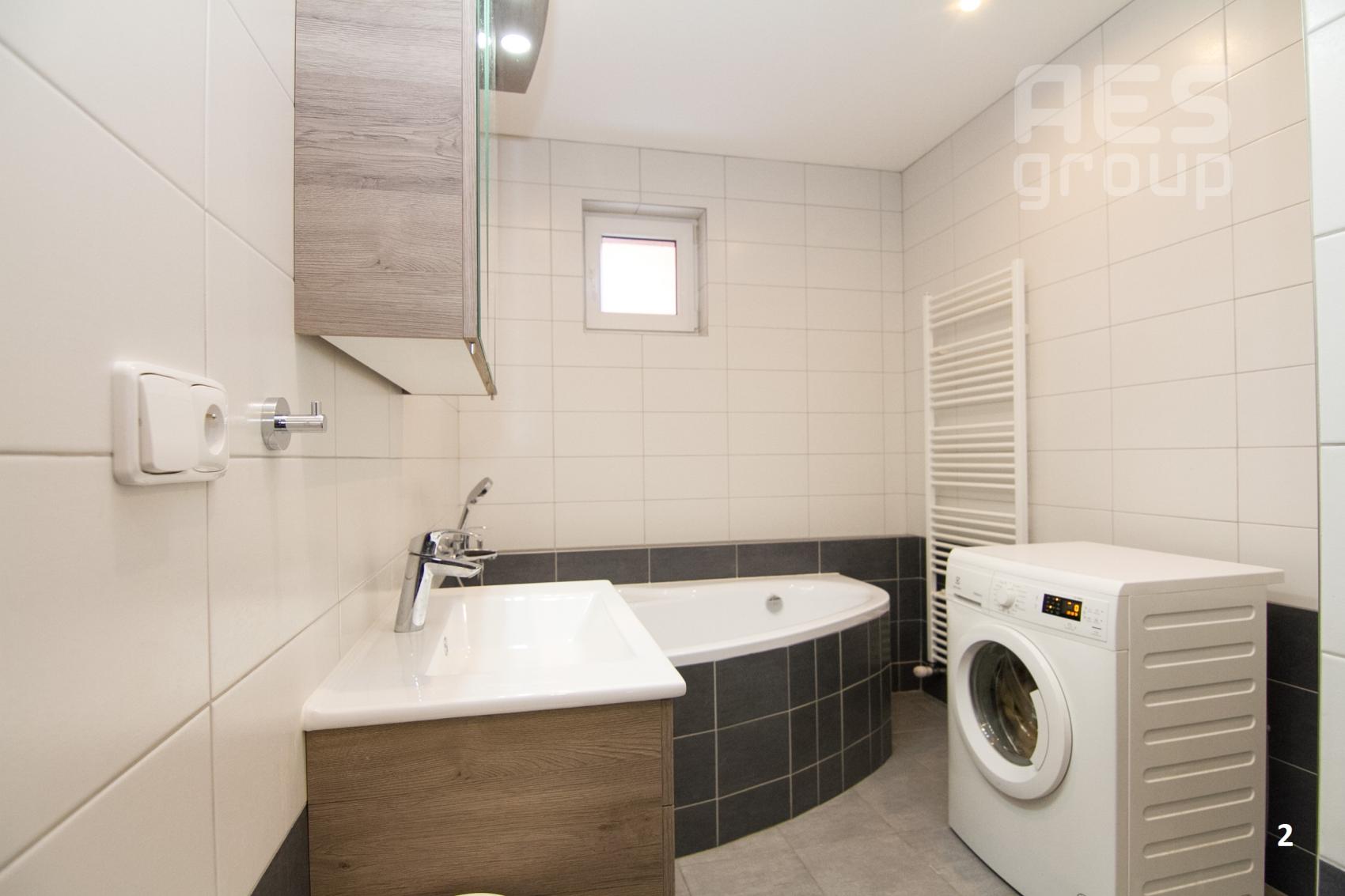 PREDAJ,  2 rodinné domy na spoločnom pozemku, na ul. Dlhá, Stupava