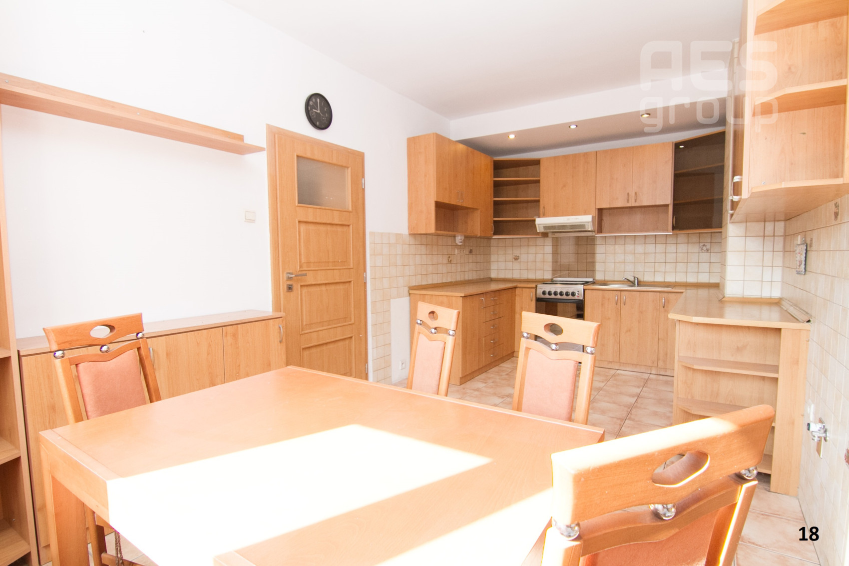 PREDAJ,  2 rodinné domy na spoločnom pozemku, na ul. Dlhá, Stupava