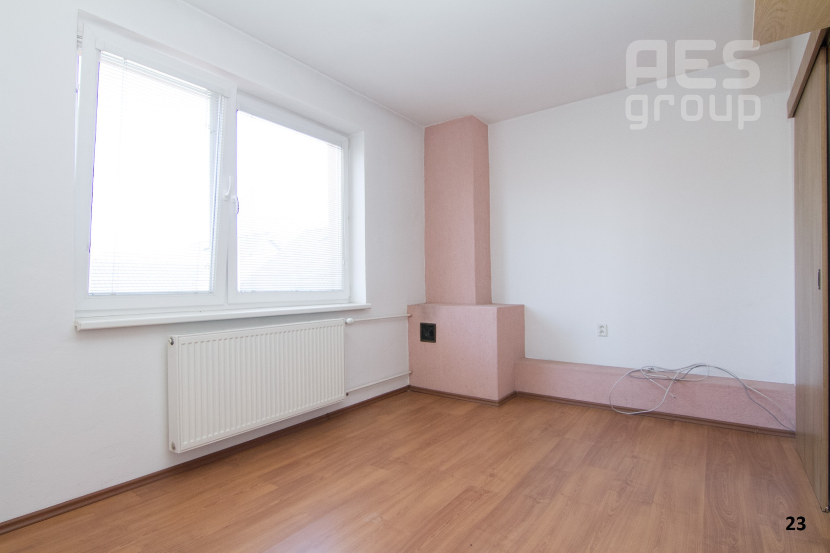 PREDAJ,  2 rodinné domy na spoločnom pozemku, na ul. Dlhá, Stupava