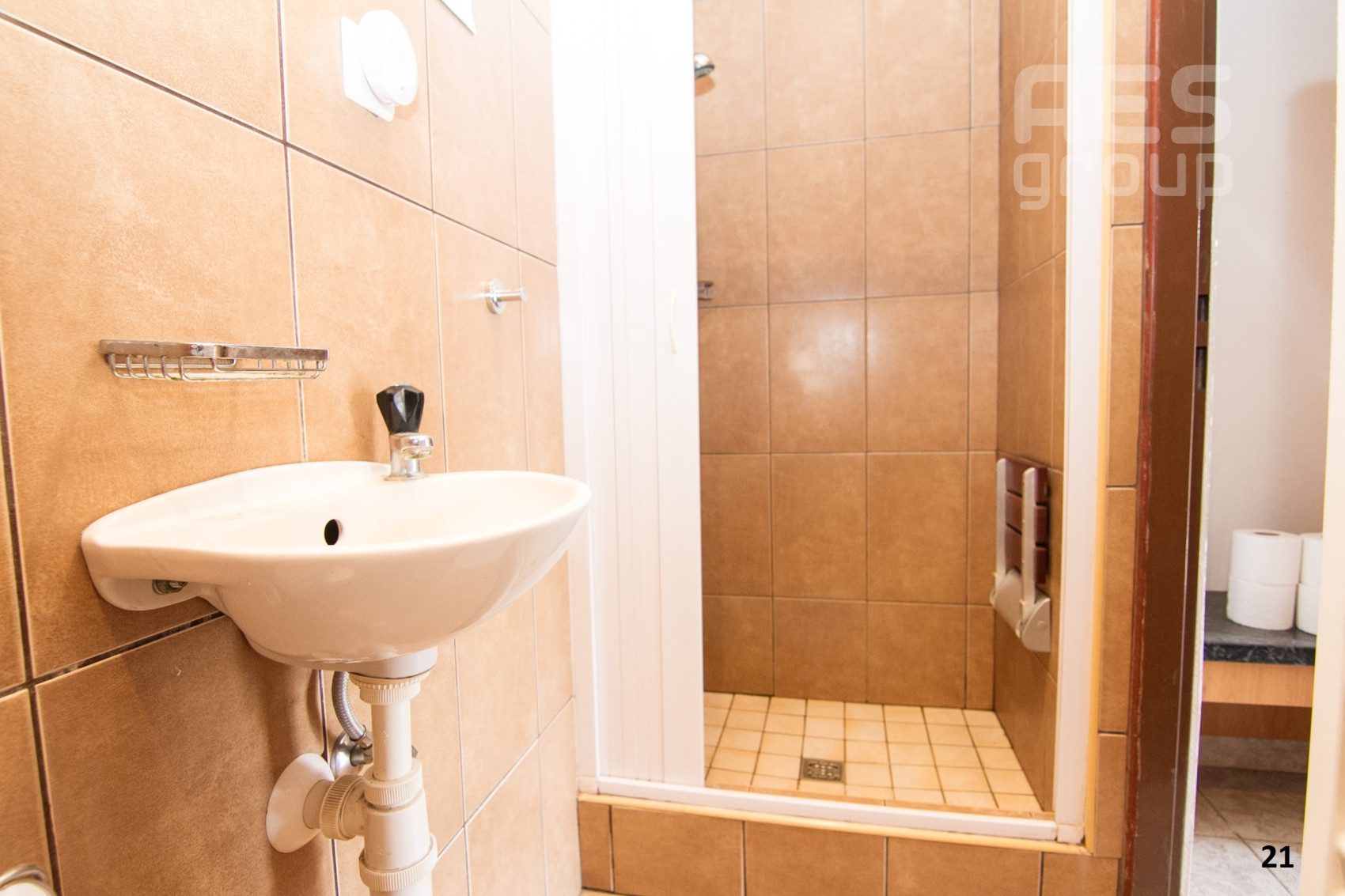 PREDAJ,  2 rodinné domy na spoločnom pozemku, na ul. Dlhá, Stupava