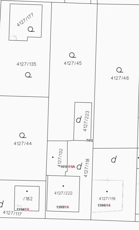 PREDAJ,  2 rodinné domy na spoločnom pozemku, na ul. Dlhá, Stupava