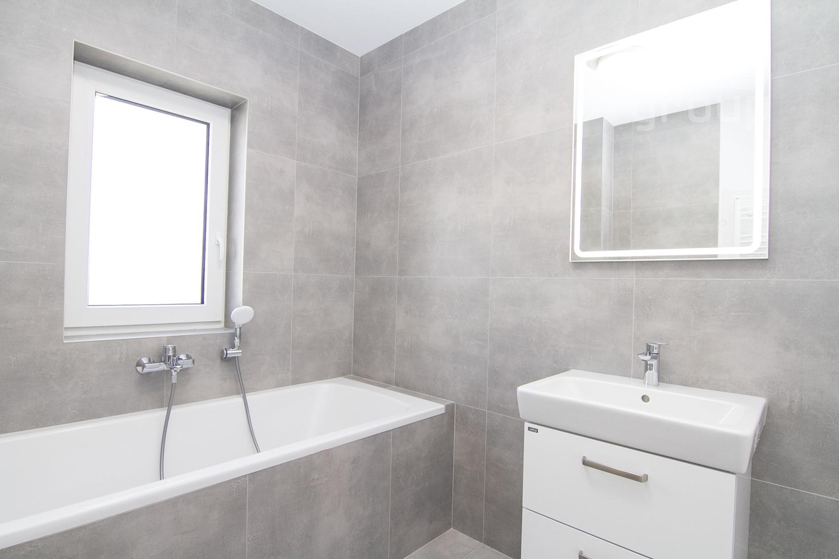 PRENÁJOM, zariadený 4 izbový radový dom ul. Moyzesova, Stupava