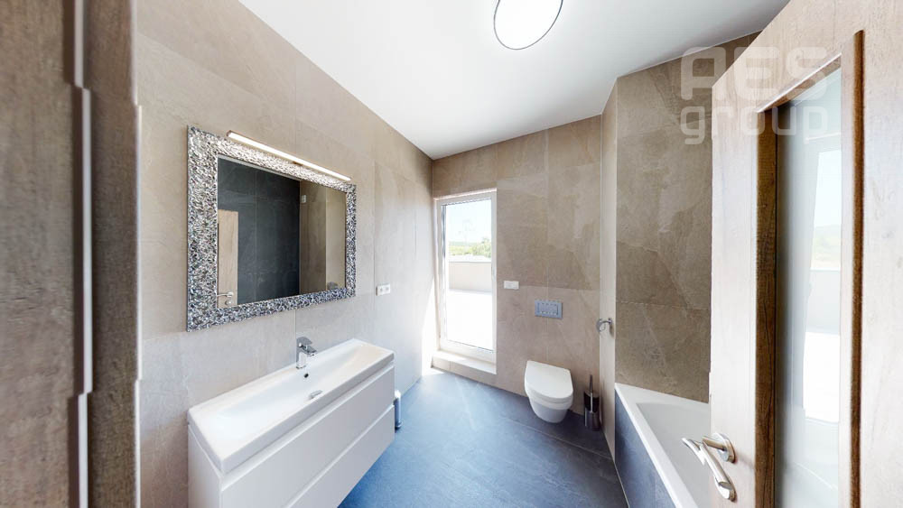 PRENÁJOM, 3 izbový penthouse s terasou na Pastierskej ul. Stupava