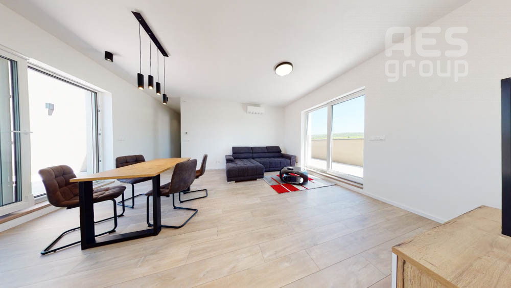 PRENÁJOM, 3 izbový penthouse s terasou na Pastierskej ul. Stupava