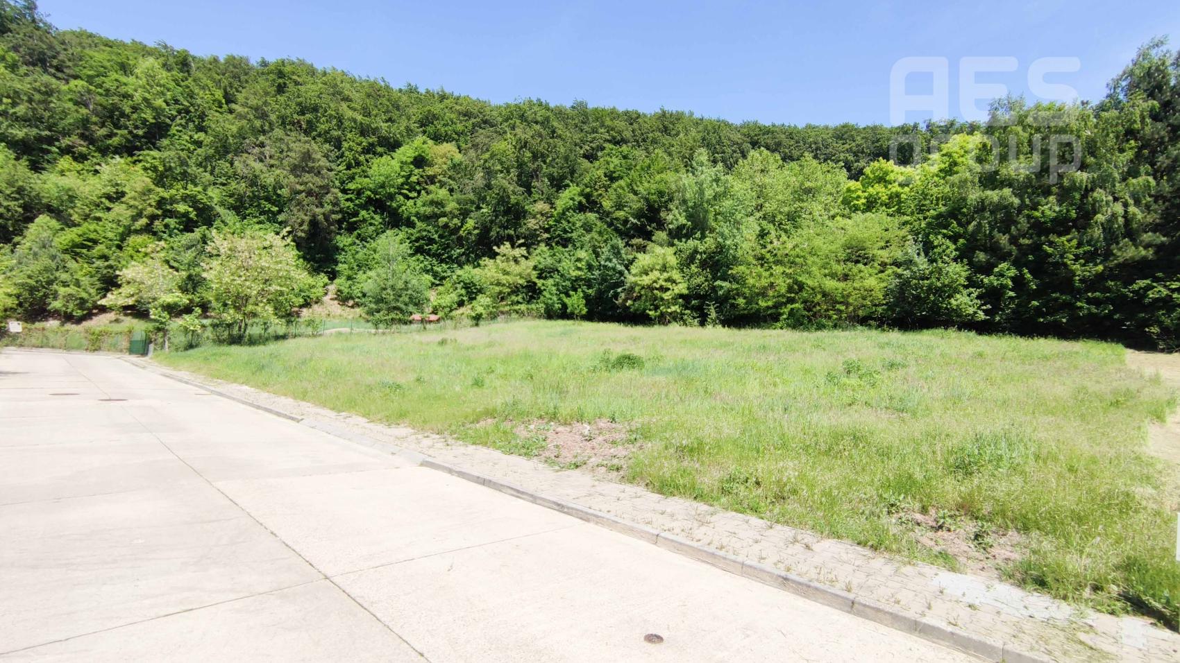 PREDAJ, stavebný pozemok 1200 m2, Marianka, Panský Les