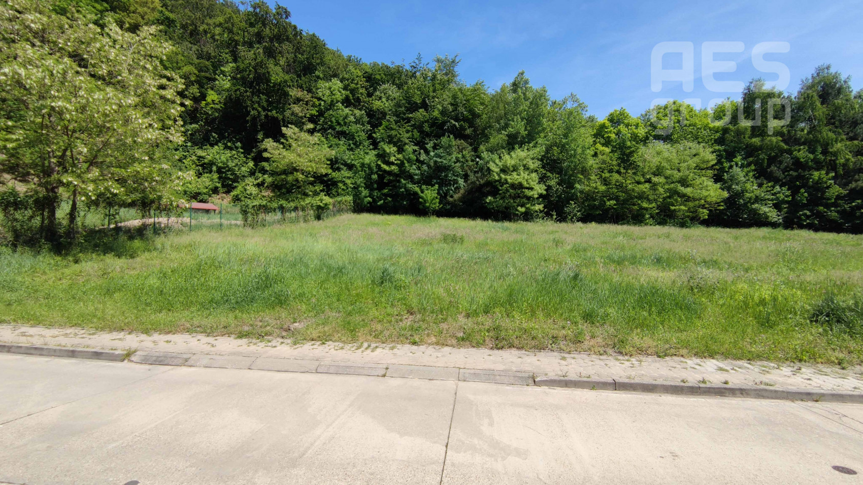 PREDAJ, stavebný pozemok 1200 m2, Marianka, Panský Les