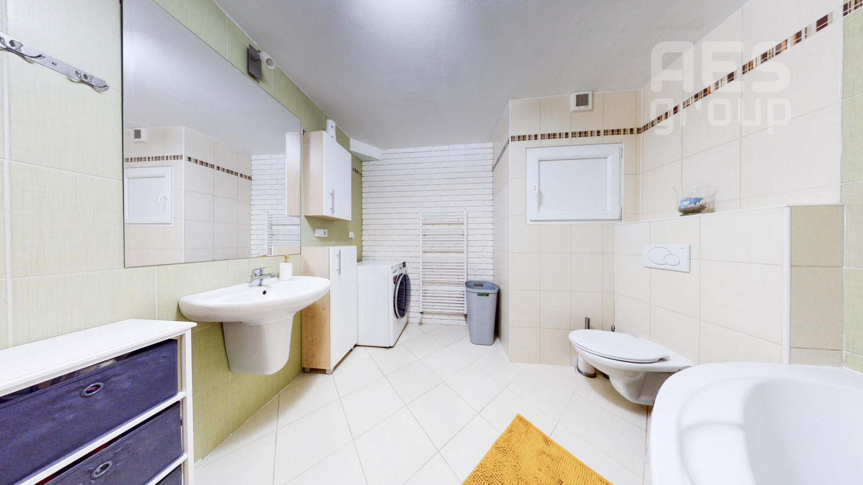 PREDAJ, 2 izbový byt s balkónom a dvomi parkovacími státiami, ul. Dlhá, Stupava