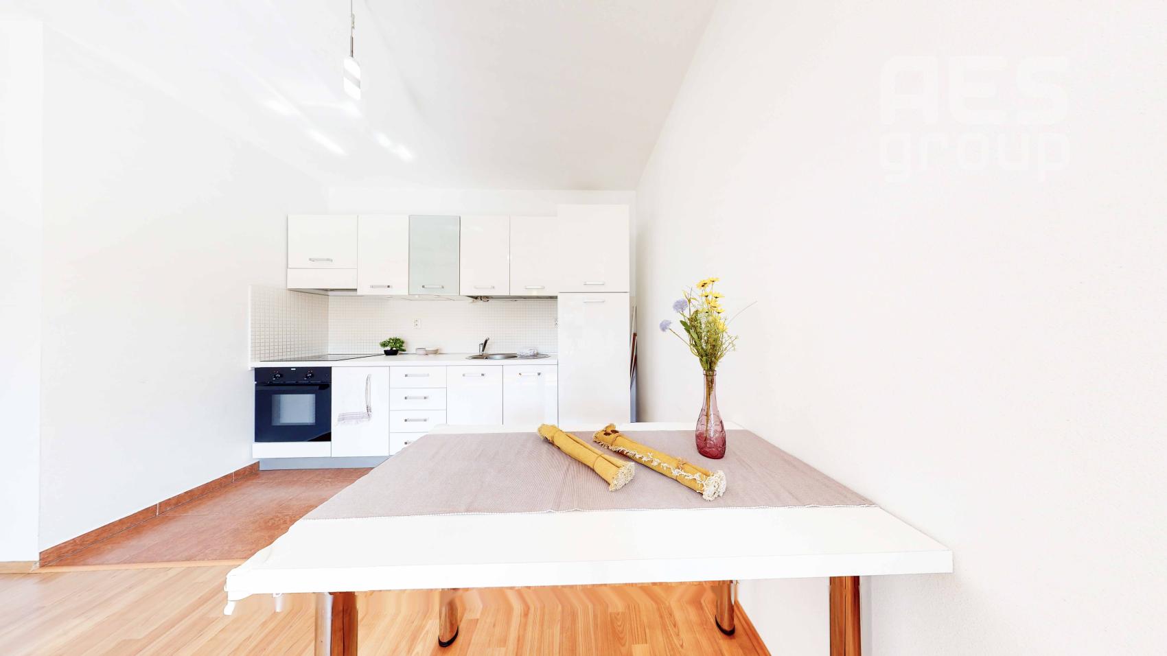 REZERVOVANÉ, PREDAJ, 2 izbový byt s loggiou v novostavbe v projekte AGATKY, Stupava