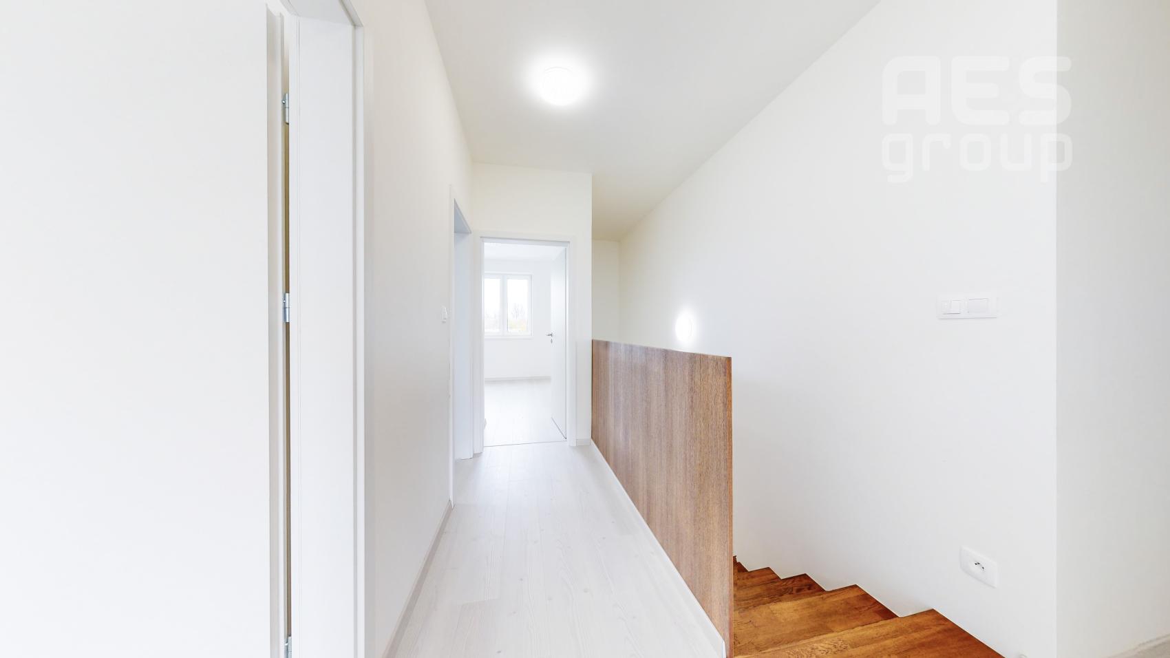 PRENÁJOM, Novostavba, 4 izbový mezonetový byt s predzáhradkou, ul. Krátka, Malacky