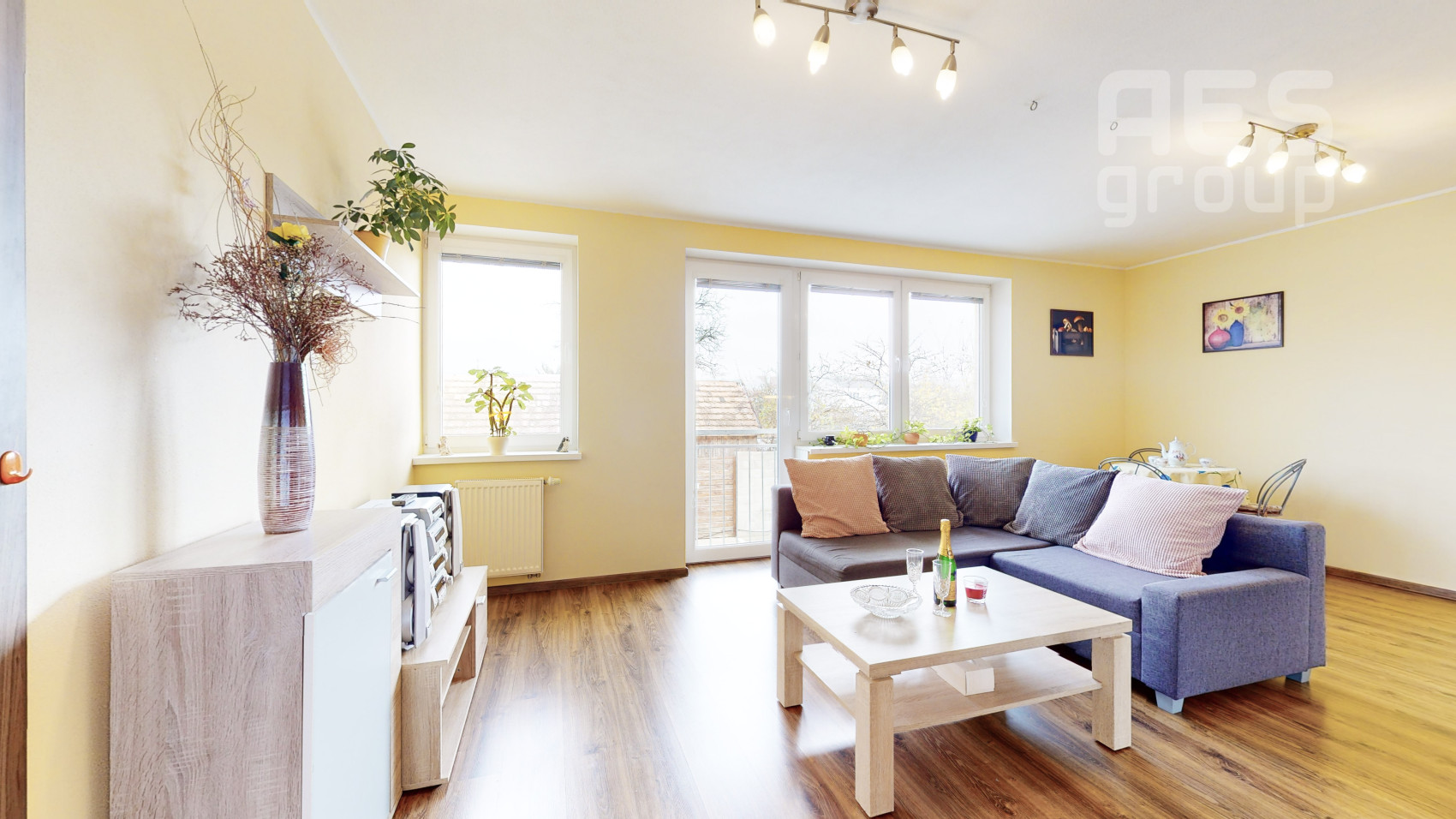 PREDAJ, 2 izbový byt s parkovacím státím, ul. Marcheggská, Stupava