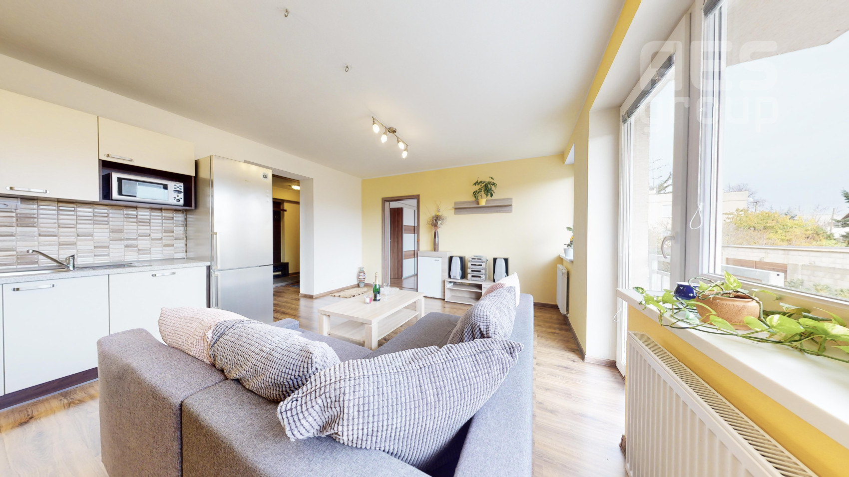 PREDAJ, 2 izbový byt s parkovacím státím, ul. Marcheggská, Stupava