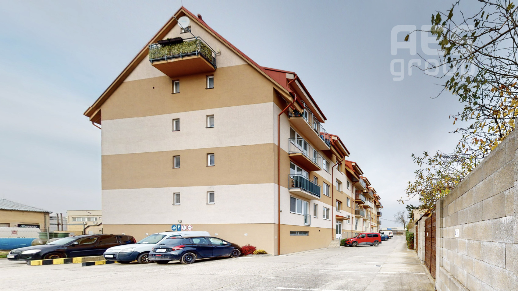 PREDAJ, 2 izbový byt s parkovacím státím, ul. Marcheggská, Stupava