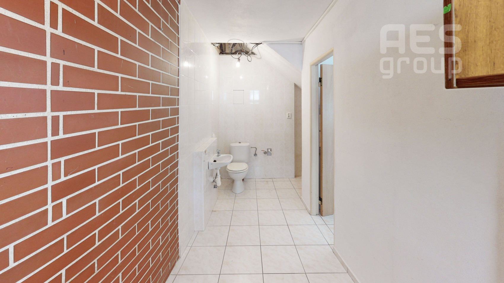 PREDAJ, viacgeneračný rodinný dom s dvomi bytmi, ul. Sládkovičova, Stupava