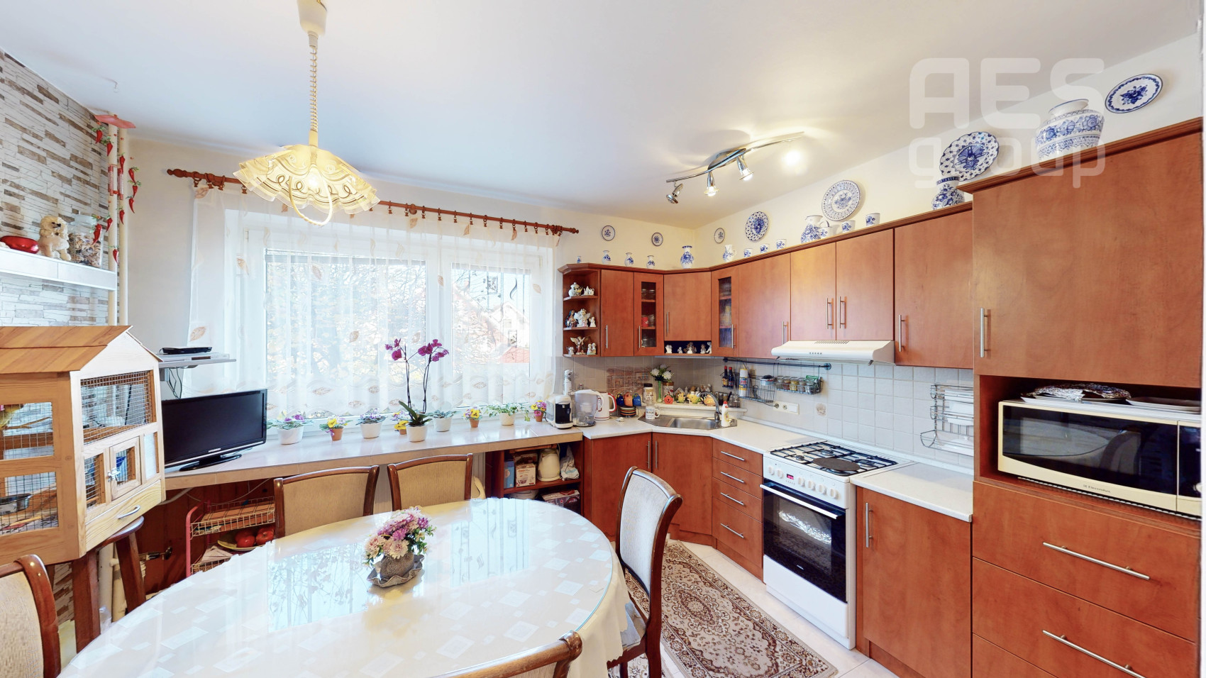 PREDAJ, viacgeneračný rodinný dom s dvomi bytmi, ul. Sládkovičova, Stupava