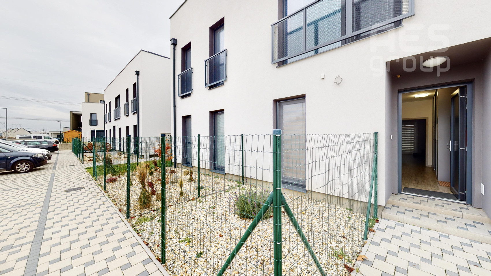 REZERVOVANÝ, PREDAJ, novostavba, zariadený 2 izbový byt so záhradkou a parkovacím státím, ul. Pastierska , Stupava