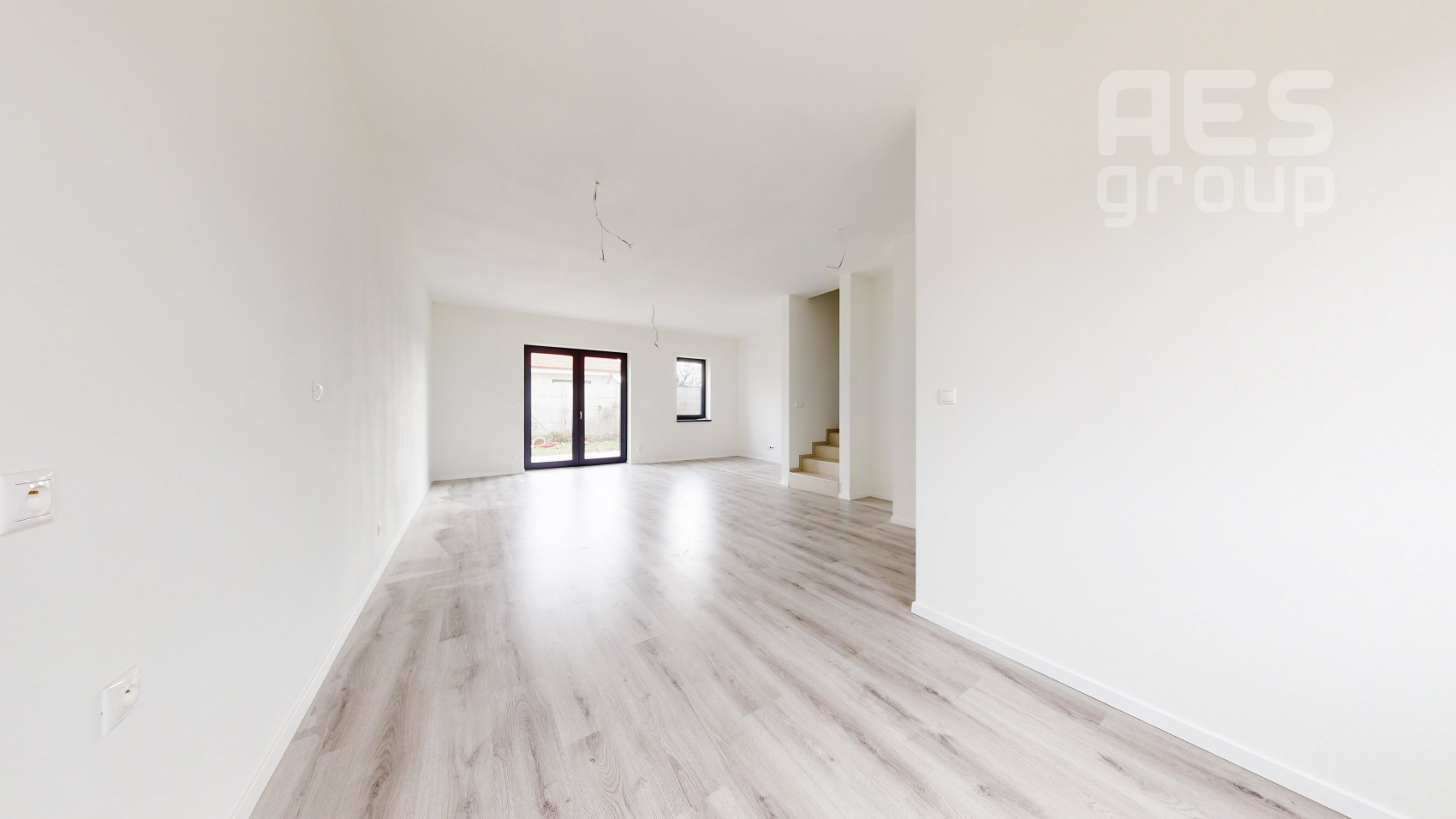 SKOLAUDOVANÉ, NOVOSTAVBA, 4i mezonetový byt v top štandarde s predzáhradkou, ul. Fialková, Zohor