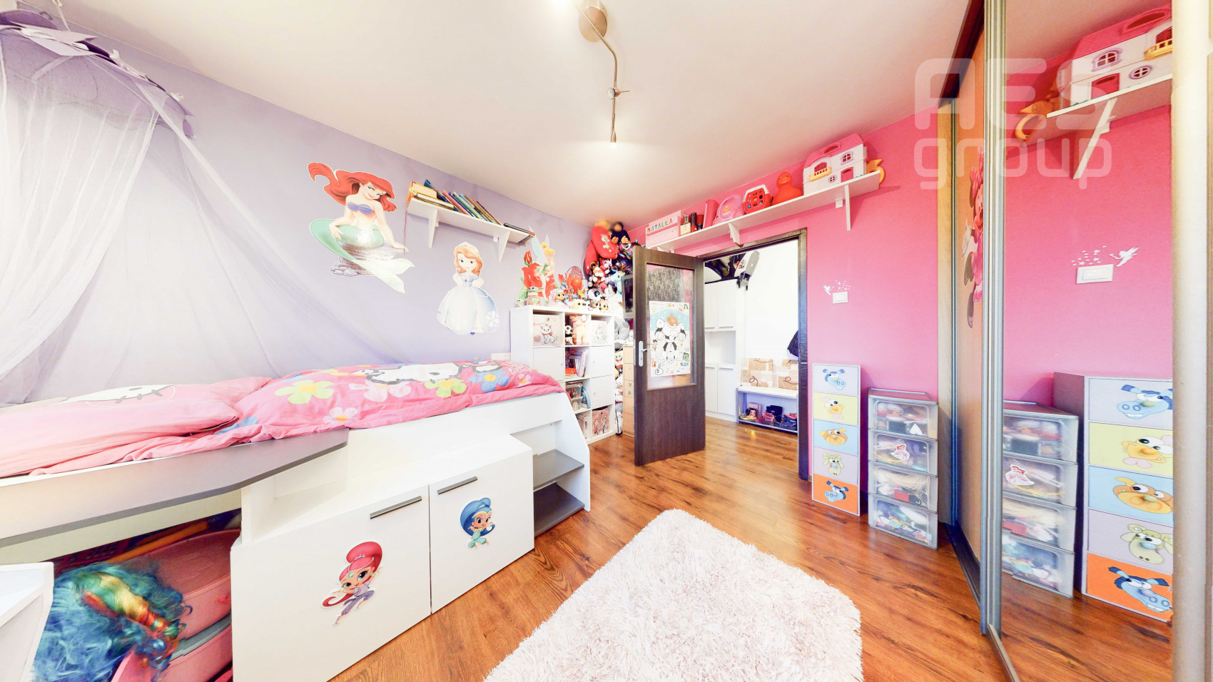 PREDAJ, 2 izbový byt , ul. Železničná, Stupava