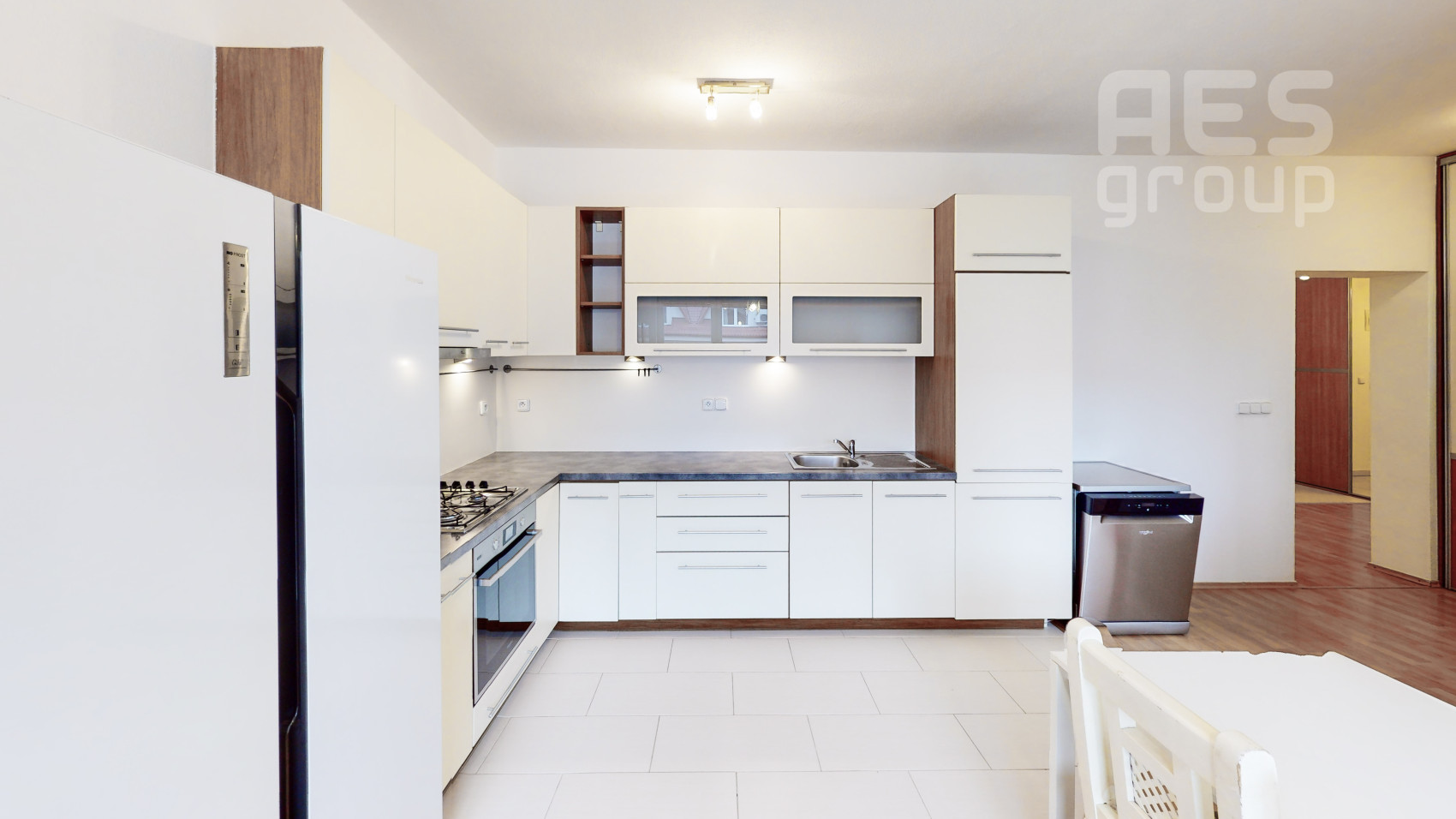 PRENÁJOM, 2 izbový byt s balkónom a dvomi parkovacími státiami, ul. Dlhá, Stupava