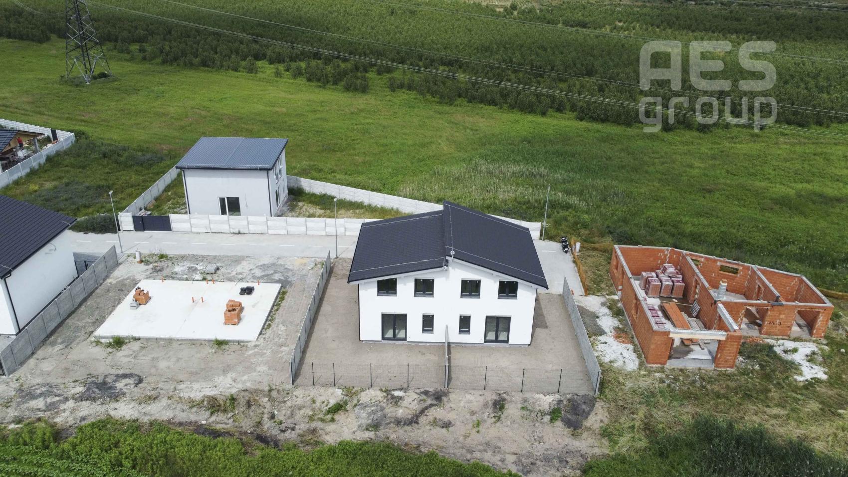 PREDAJ, 4 izbový mezonetový dom v dvojdome v top štandarde, lokalita Nová Alej Martina Benku, Kostolište.