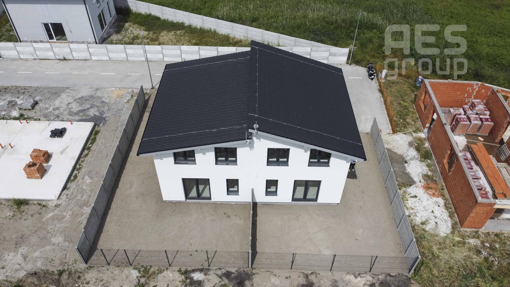 PREDAJ, 4 izbový mezonetový dom v dvojdome v top štandarde, lokalita Nová Alej Martina Benku, Kostolište.