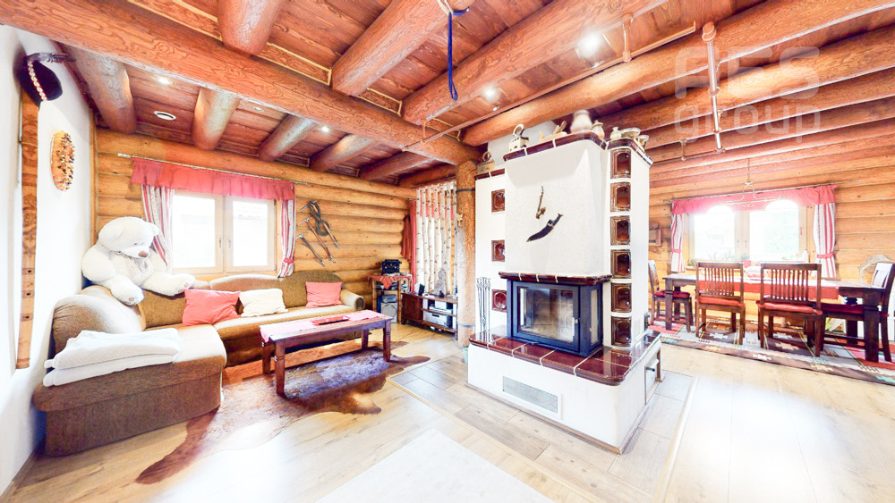 PREDAJ, 3 izbový zrubový dom so záhradou, ul. Brezová, Stupava