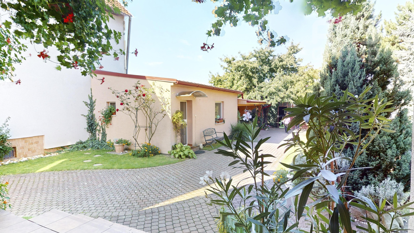 REZERVOVANÉ, PREDAJ, 5 izbový rodinný dom s veľkým pozemkom, ul. Pažitná, Stupava