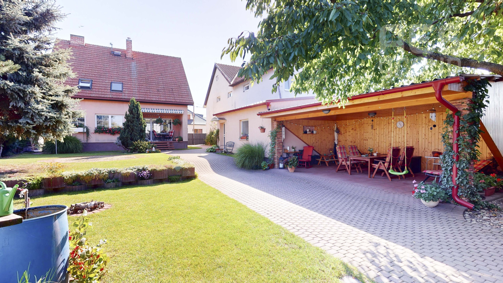 REZERVOVANÉ, PREDAJ, 5 izbový rodinný dom s veľkým pozemkom, ul. Pažitná, Stupava