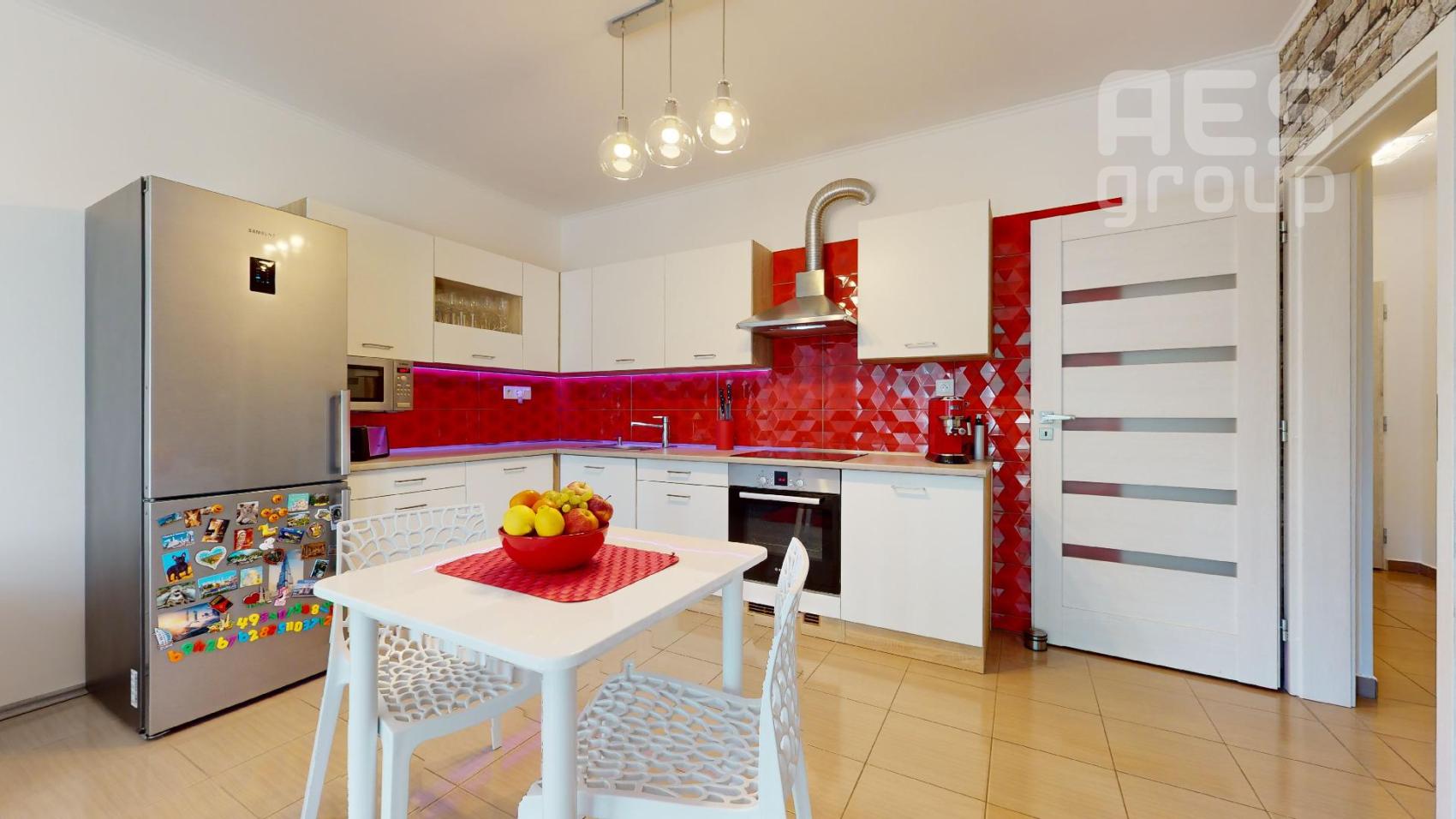 PREDAJ, ÚTULNÝ 3 IZBOVÝ BYT SO 70 m2 PREDZÁHRADKOU, NOVOSTAVBA GREENVIA, ZÁHORSKÁ BYSTRICA