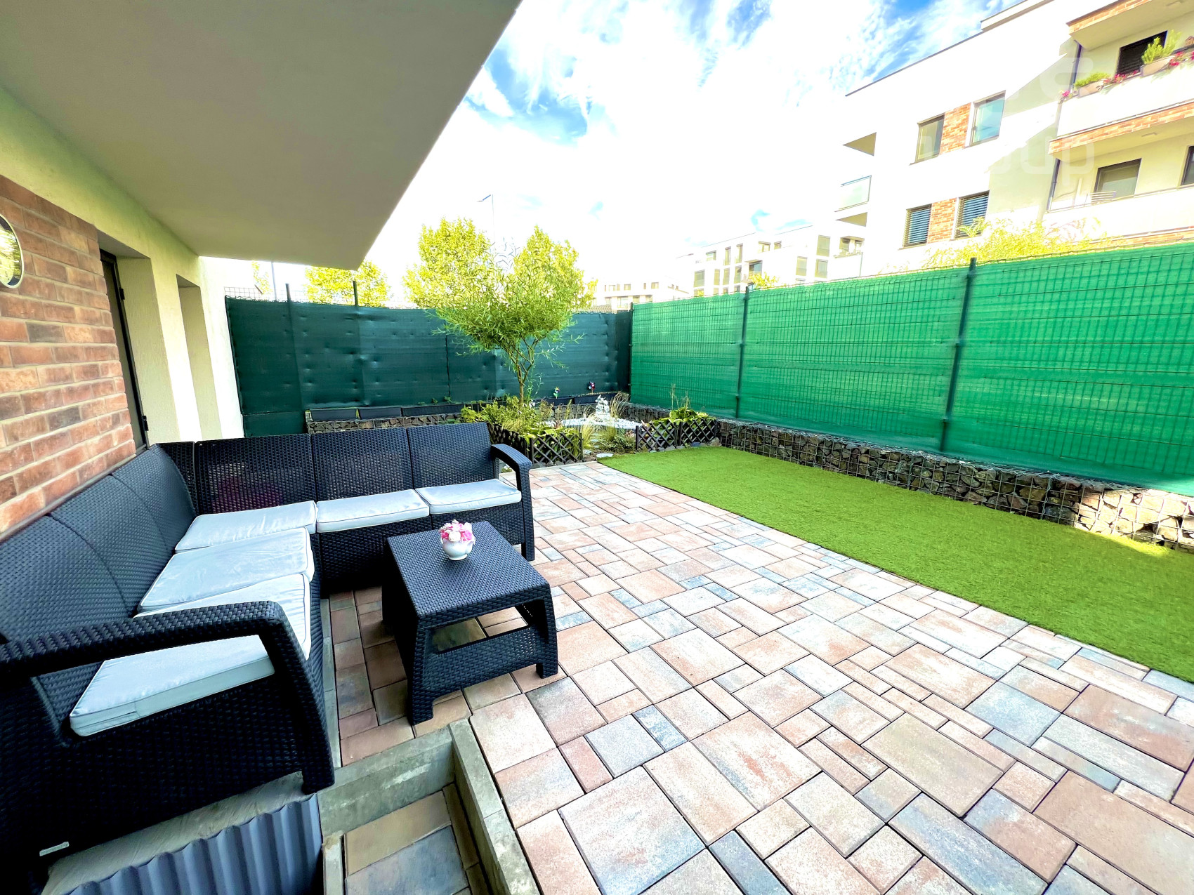 PREDAJ, ÚTULNÝ 3 IZBOVÝ BYT SO 70 m2 PREDZÁHRADKOU, NOVOSTAVBA GREENVIA, ZÁHORSKÁ BYSTRICA