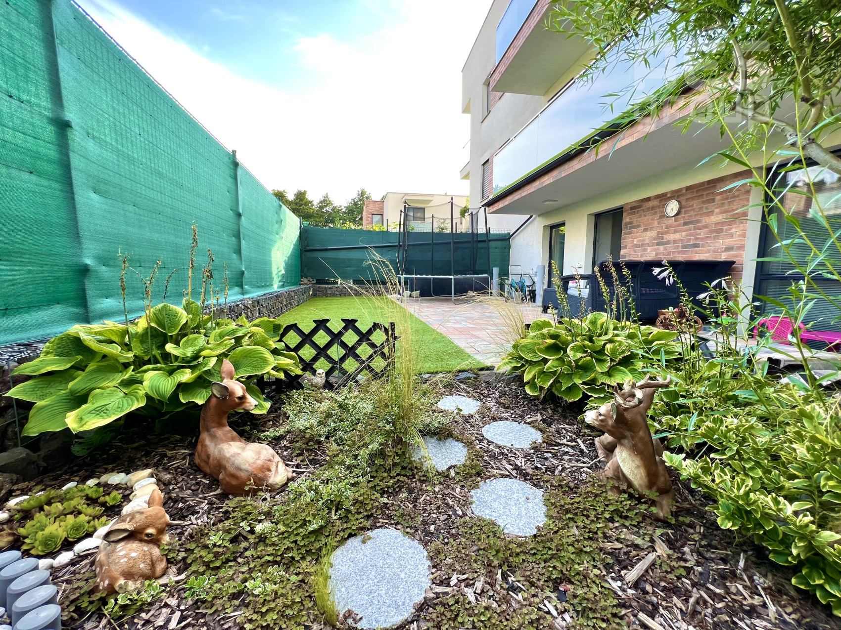 PREDAJ, ÚTULNÝ 3 IZBOVÝ BYT SO 70 m2 PREDZÁHRADKOU, NOVOSTAVBA GREENVIA, ZÁHORSKÁ BYSTRICA