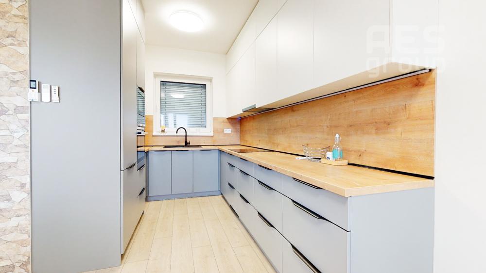 PREDAJ, 3 izbový mezonetový byt s predzáhradkou, ul. Lesná, Stupava