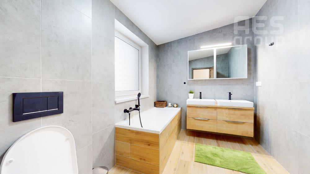 PREDAJ, 3 izbový mezonetový byt s predzáhradkou, ul. Lesná, Stupava