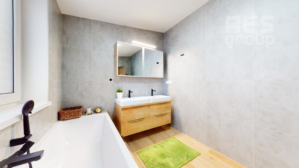 PREDAJ, 3 izbový mezonetový byt s predzáhradkou, ul. Lesná, Stupava