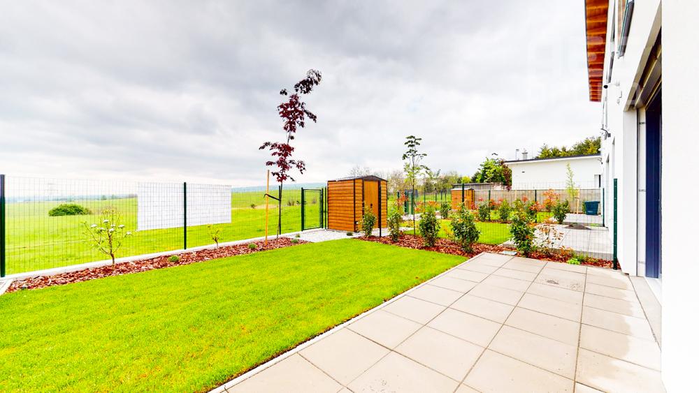 PREDAJ, 3 izbový mezonetový byt s predzáhradkou, ul. Lesná, Stupava