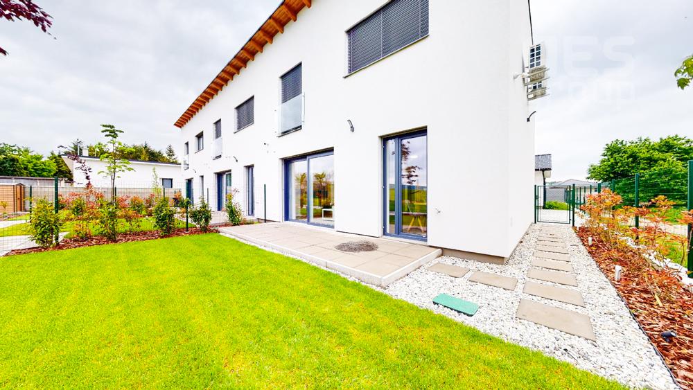 PREDAJ, 3 izbový mezonetový byt s predzáhradkou, ul. Lesná, Stupava