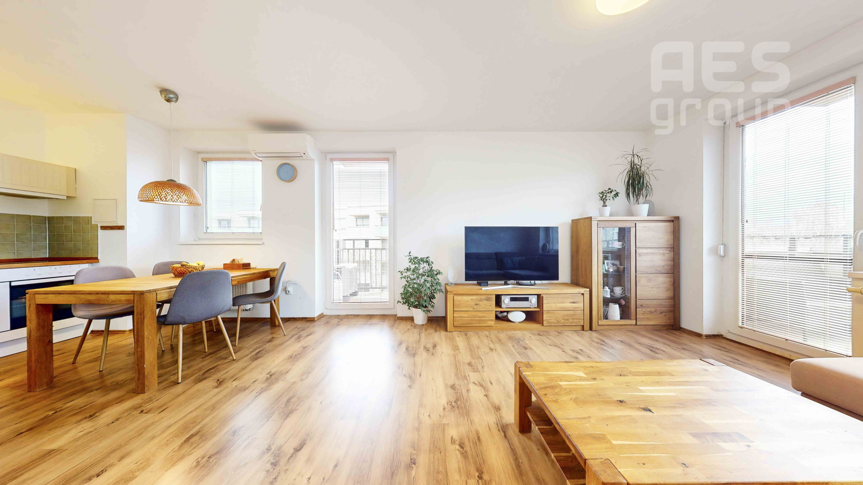 PREDAJ, 2 izbový byt s dvomi balkónmi a šatníkom, projekt Zipava, ul. Okružná, Stupava