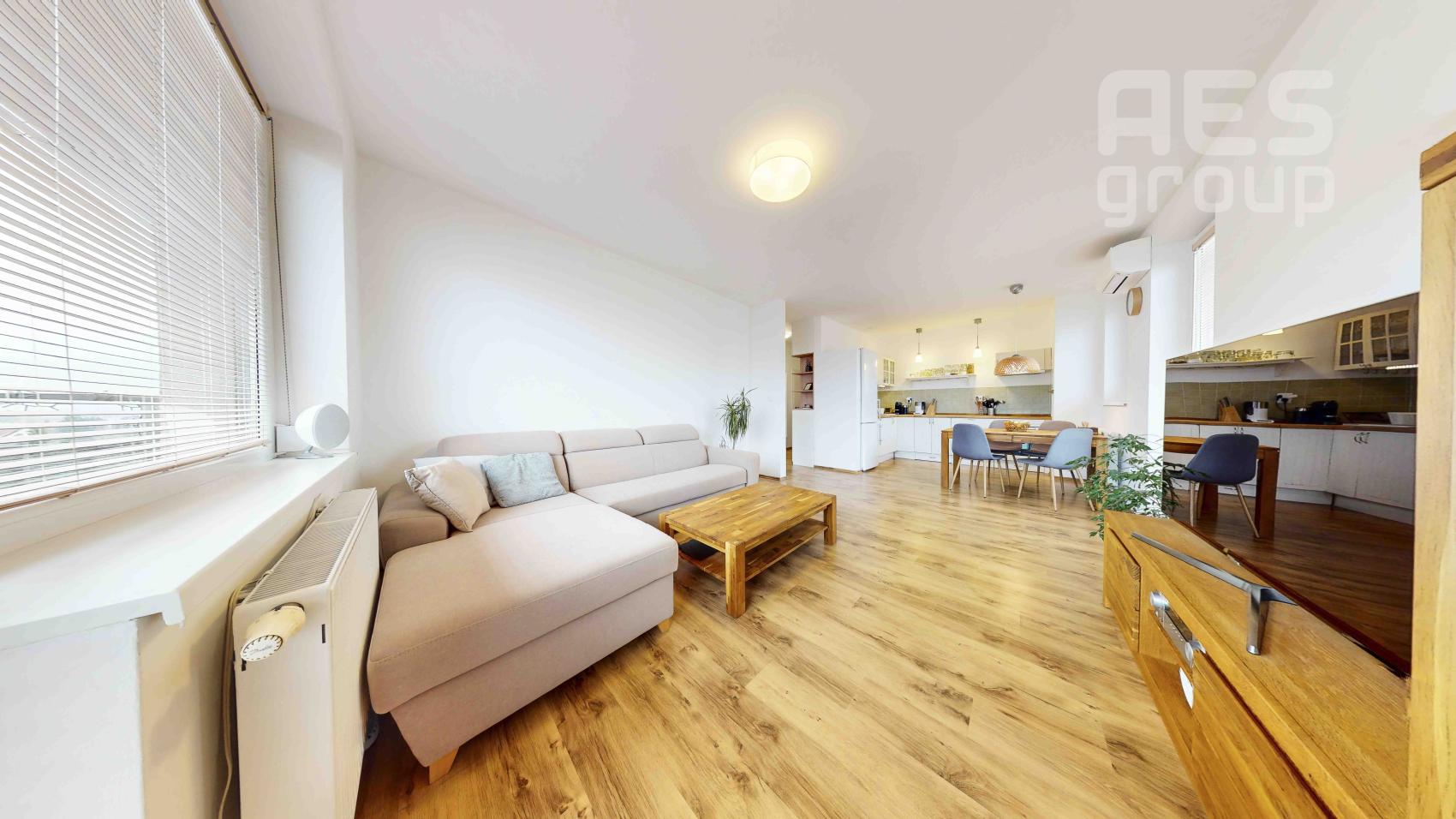 PREDAJ, 2 izbový byt s dvomi balkónmi a šatníkom, projekt Zipava, ul. Okružná, Stupava