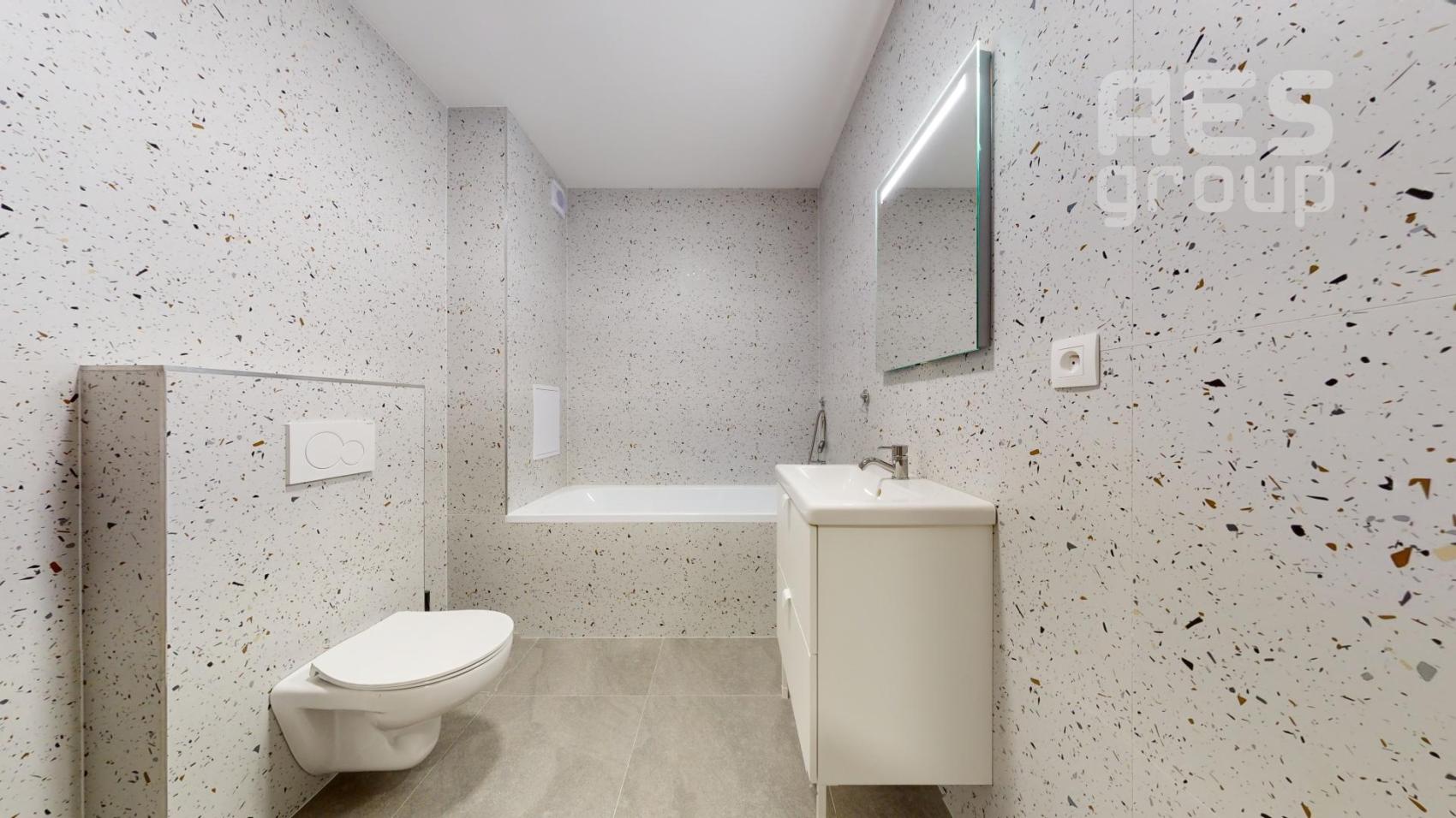 PREDAJ, 1 izbový byt s parkovacím státim, na Pastierskej ul., Stupava