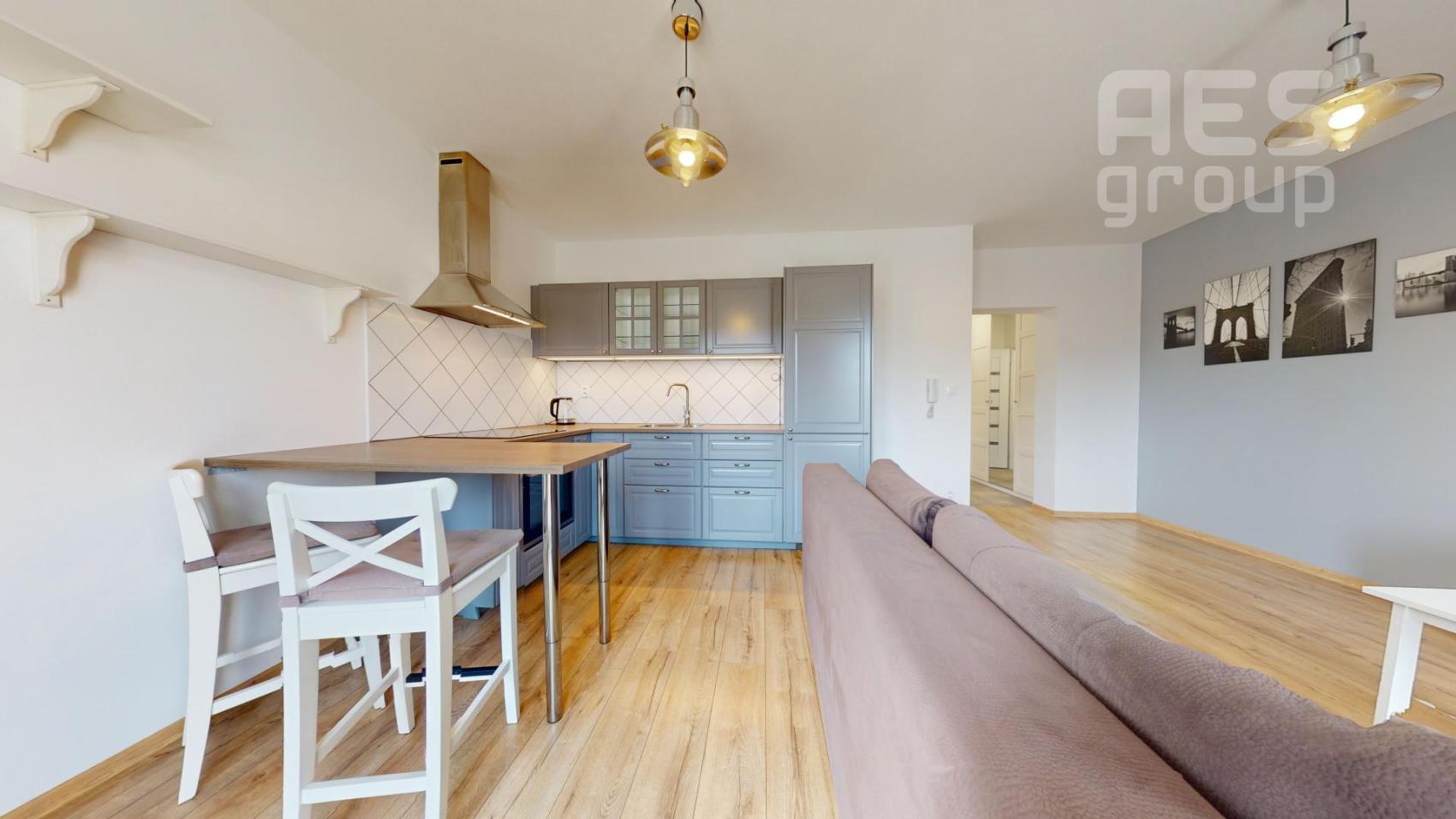 PRENÁJOM, 1 izbový kompletne zariadený byt v projekte BYTYDLHA